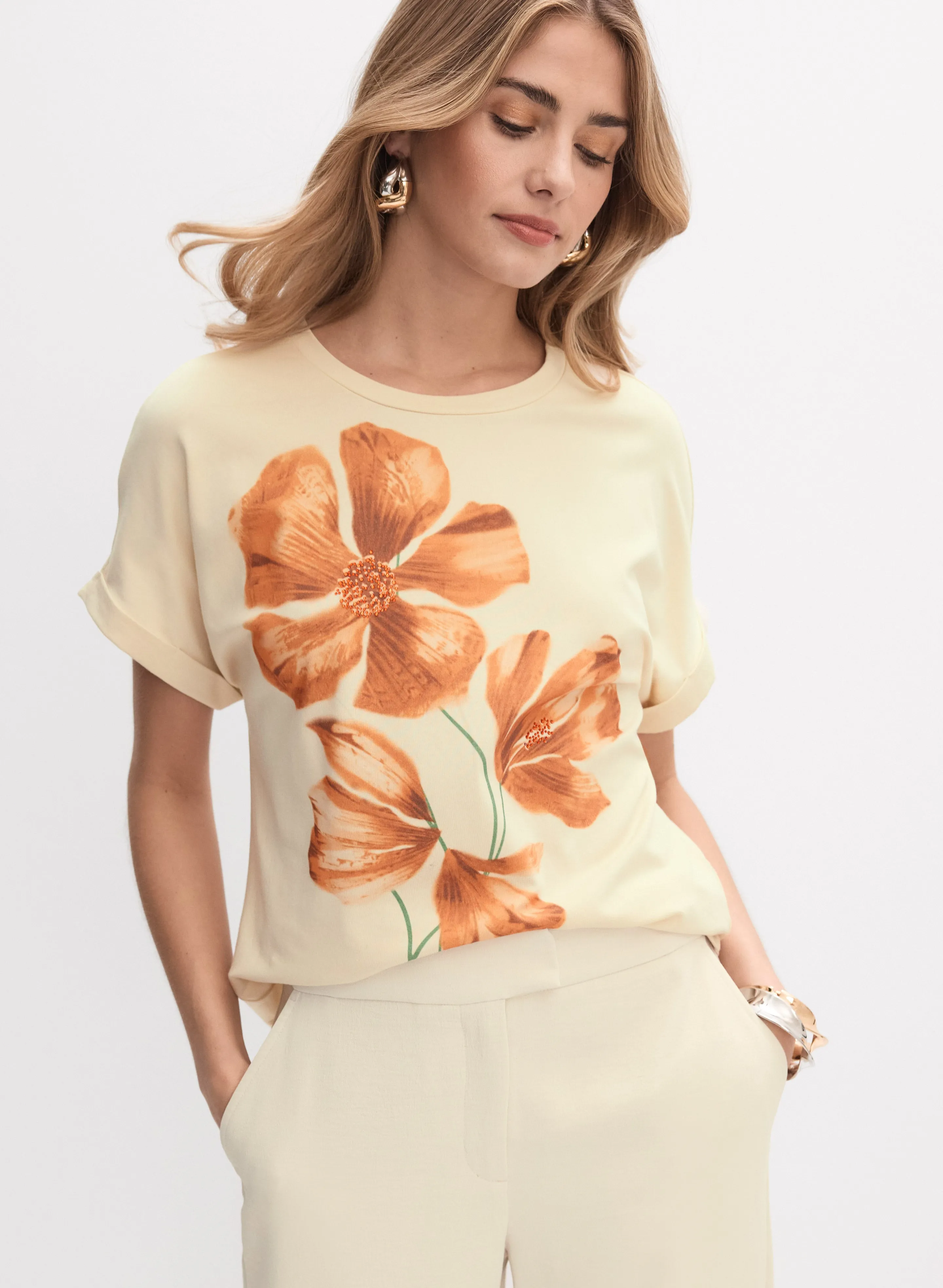 Melanie Lyne Floral Placement Print T-Shirt Melanie Lyne Floral Placement Print T-Shirt - Image 1