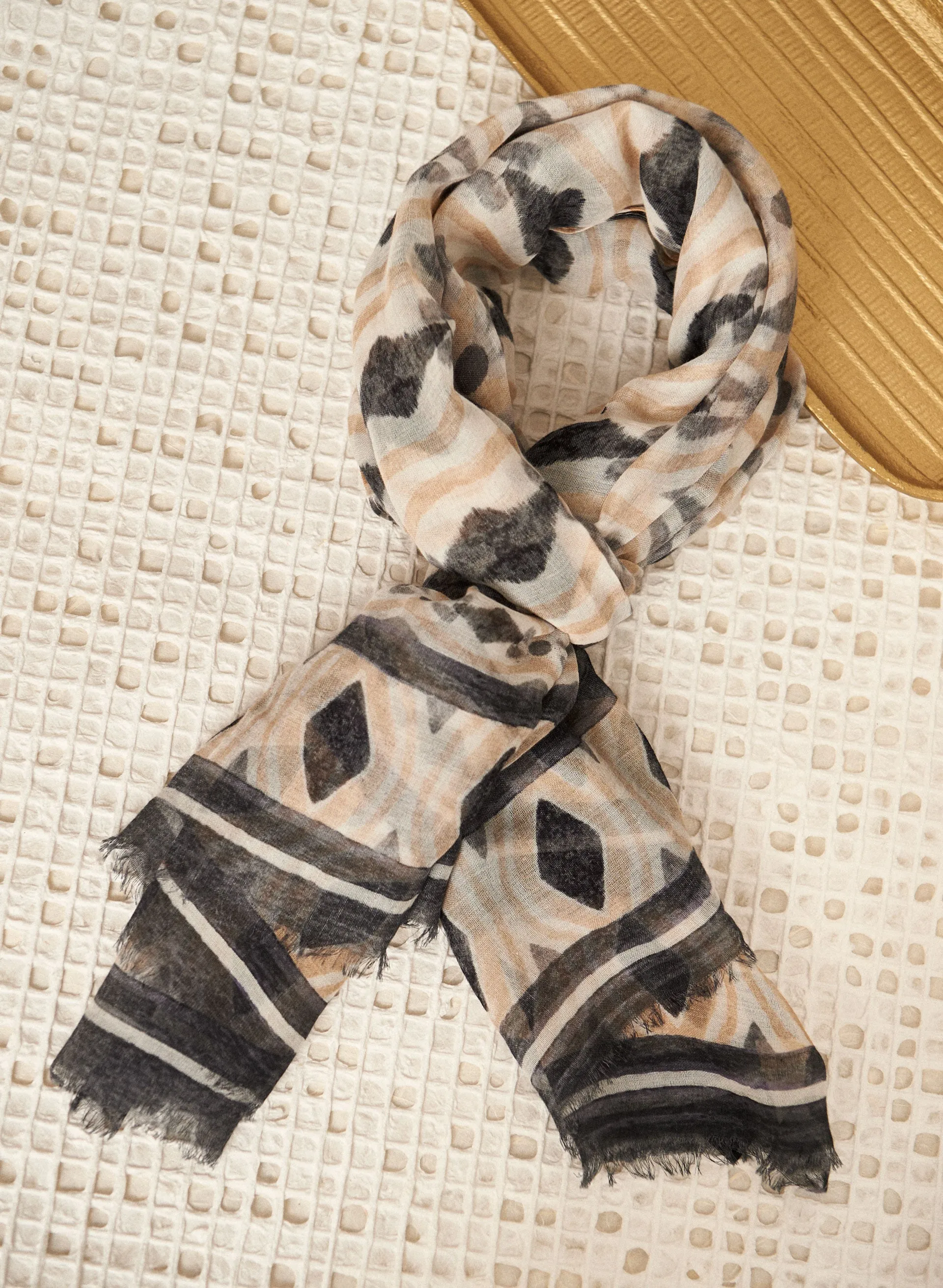 Melanie Lyne Geometric Motif Lightweight Scarf Melanie Lyne Geometric Motif Lightweight Scarf - Image 1